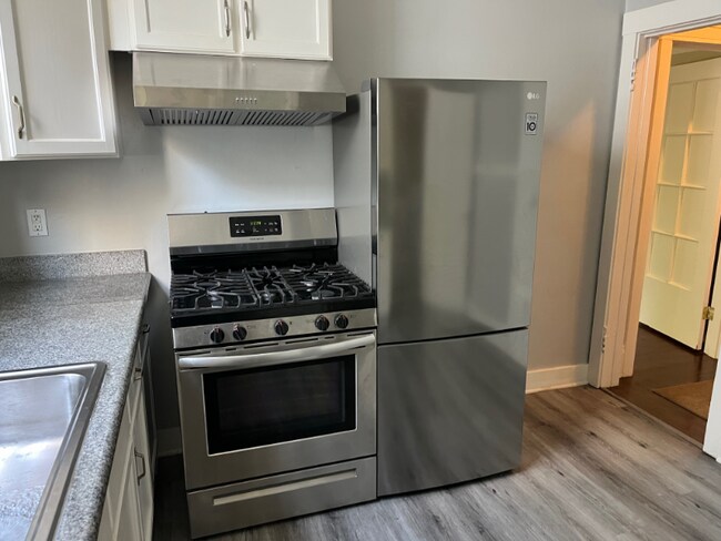 Building Photo - 2996 Folsom St