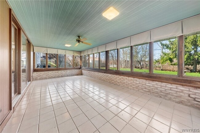 Building Photo - 40 Tristan Ln