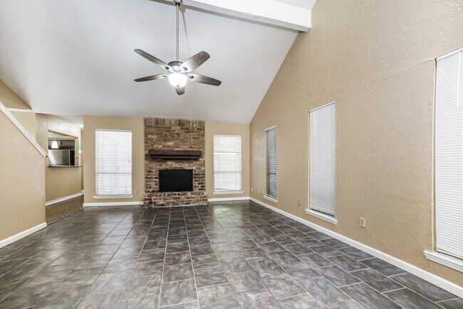 Building Photo - 13010 Ravensway Dr