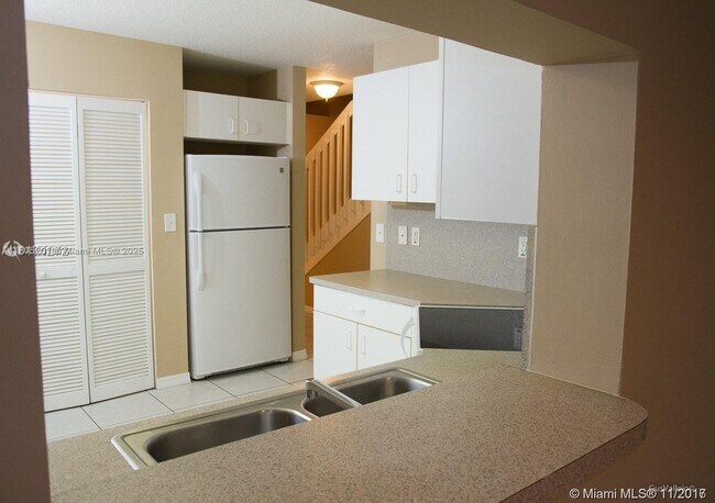 Building Photo - 14311 SW 96th St