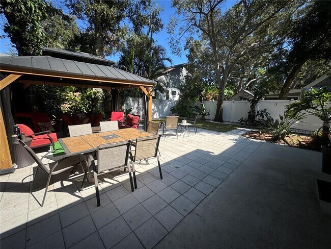 Building Photo - 4517 Groveland Ave