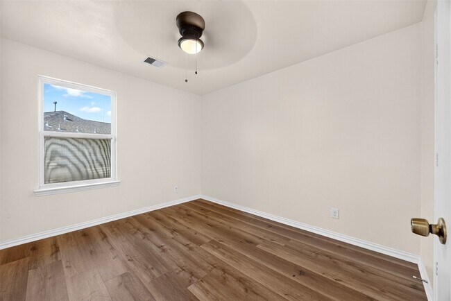 Building Photo - 2403 Summers Glen Ct