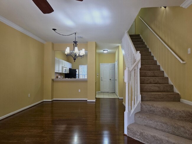 Building Photo - FOR RENT, 2 bedroom 2.5 bathroom townhouse