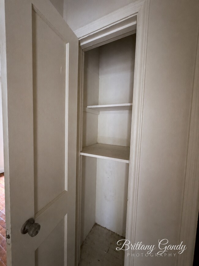 Building Photo - 3826 Huston St