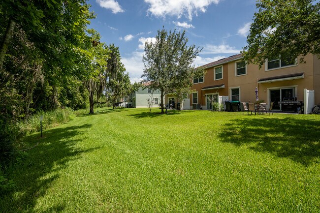 Building Photo - 11191 Savannah Landing Cir