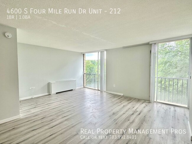 Building Photo - Gorgeous Studio with Creek View- Utilites ...