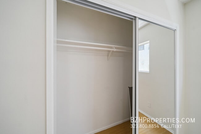 Building Photo - 7030 Lanewood Ave