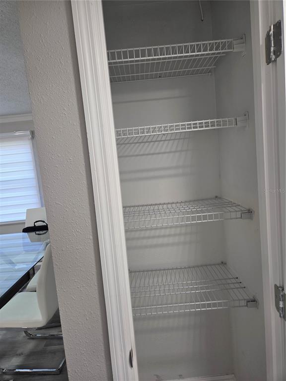 Building Photo - 9004 Tudor Dr