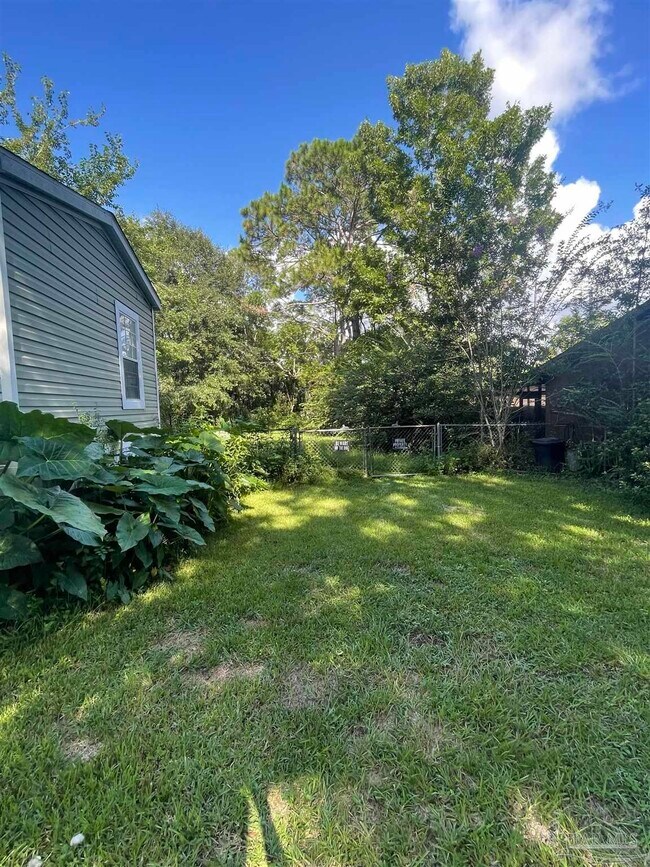 Building Photo - 9520 Bridlewood Rd