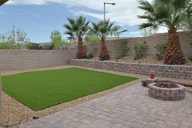 Building Photo - 531 Signal Peak St