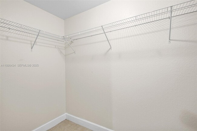 Building Photo - 1472 SW 44th Ave