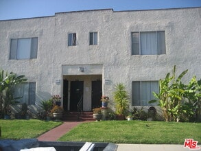 Building Photo - 105 W 106th St