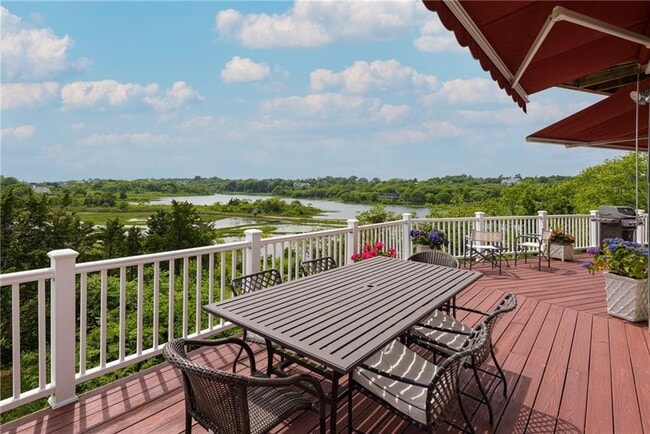 Building Photo - 25 Ocean Heights Rd