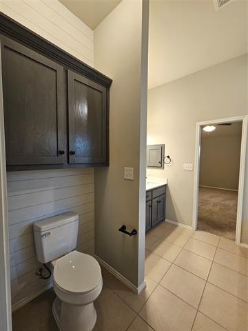 Building Photo - 312 Portland Ct