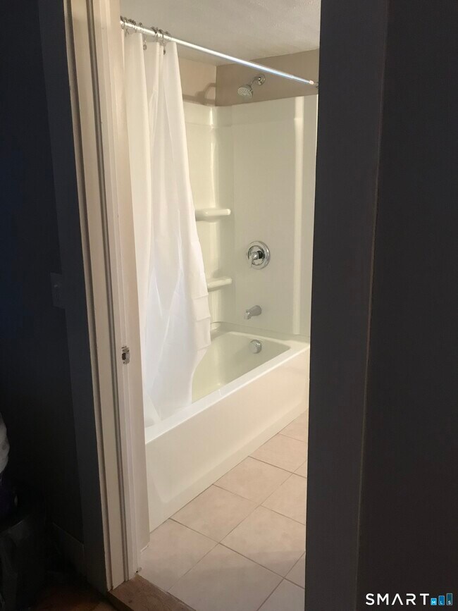 Building Photo - 8 Alto Rd