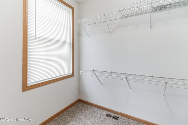 Building Photo - 10102 Winding River Way