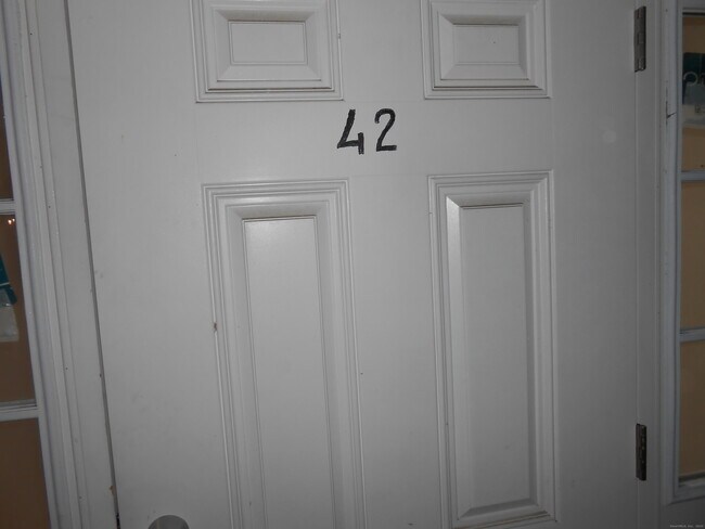 Primary Photo - 50 Greenhouse Rd