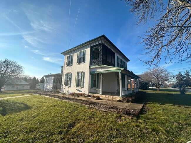 Building Photo - Large 5 Bedroom House For Rent in Maytown