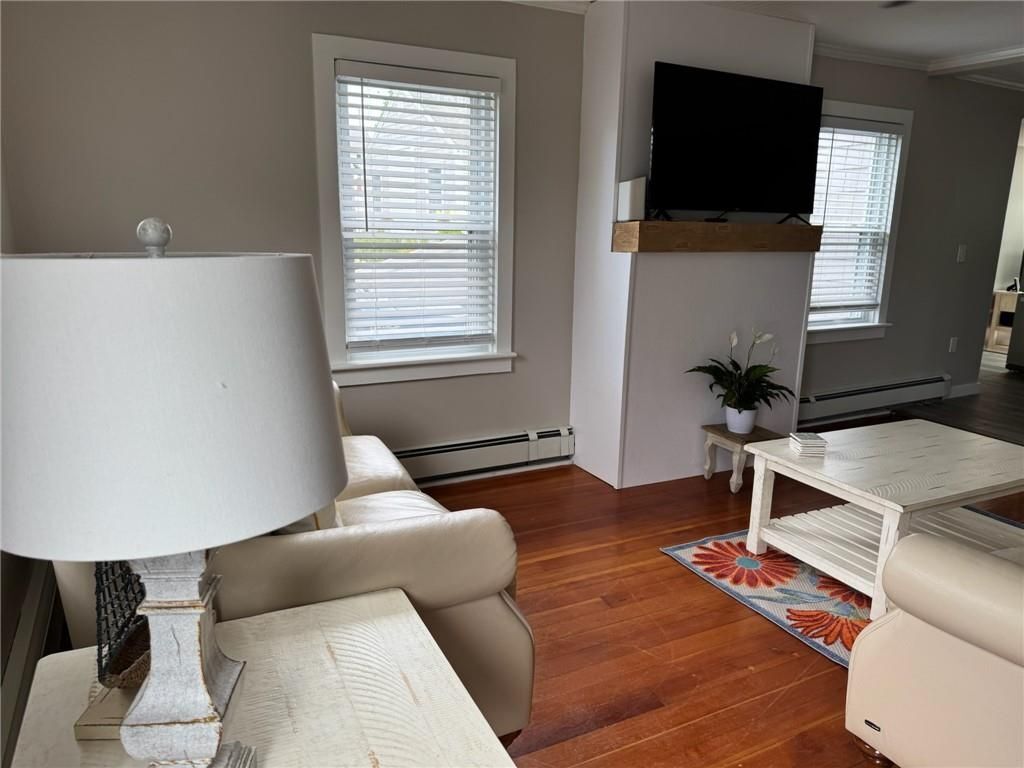 Building Photo - 53 Center Ave