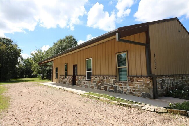 Building Photo - 8302 Park St