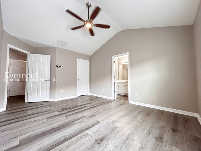 Building Photo - 1831 Willow Branch Ln