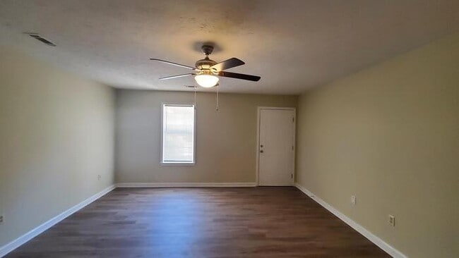 Building Photo - 1150 Micha Way