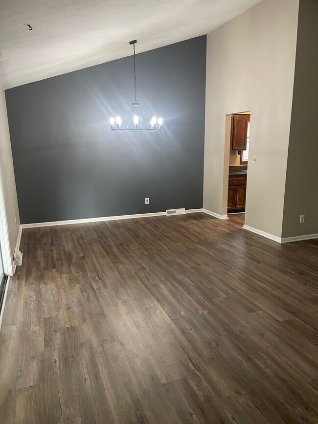 Building Photo - 16222 Howe Rd