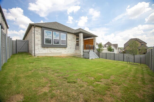Building Photo - 128 Fox Run