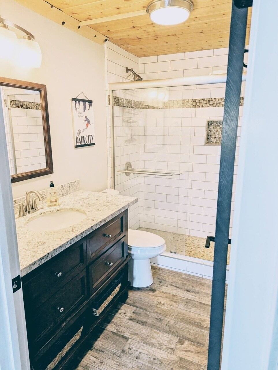 Building Photo - 7110 Stagecoach Dr