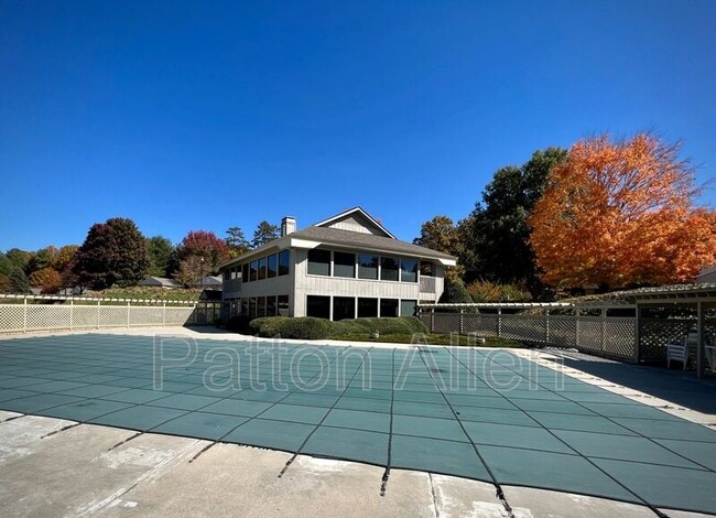 Building Photo - 2406 Abbey Cir