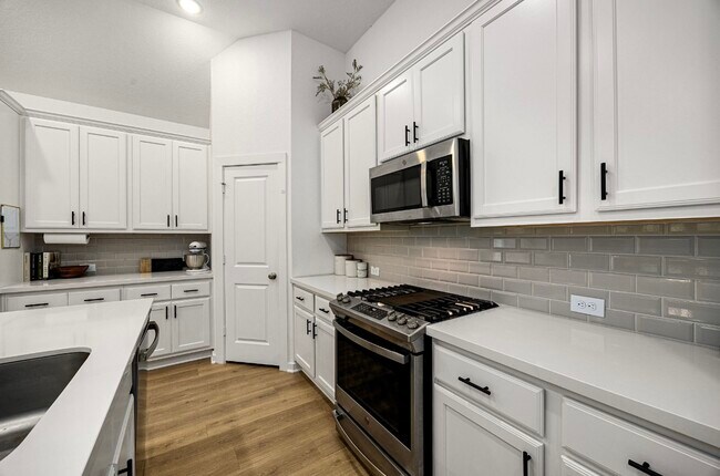 Building Photo - 17303 Merigold Hts Dr