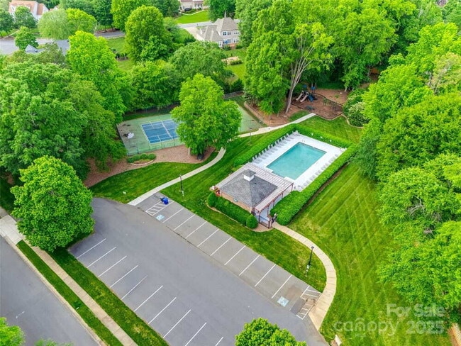 Building Photo - Huntersville, 2-Story Stone Front Traditio...