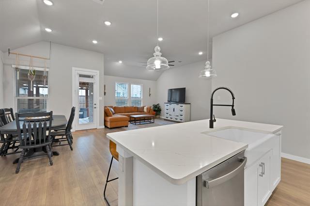 Building Photo - 1373 Silverthorne Trl