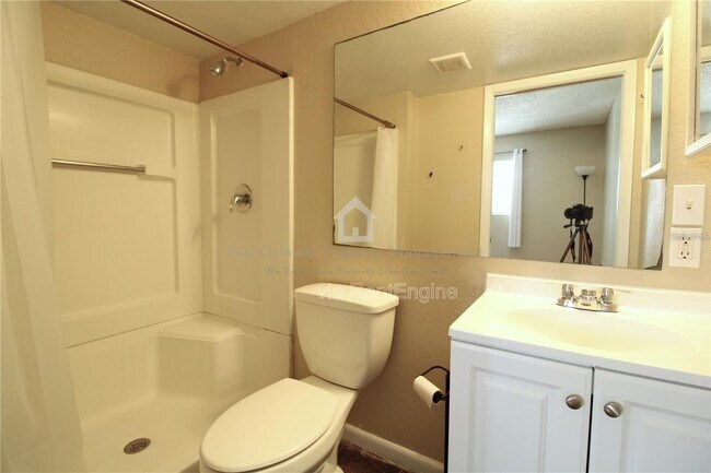 Building Photo - 746 McDougall Ct