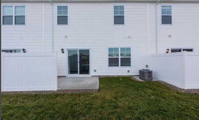 Building Photo - 6296 Marinelli Dr S