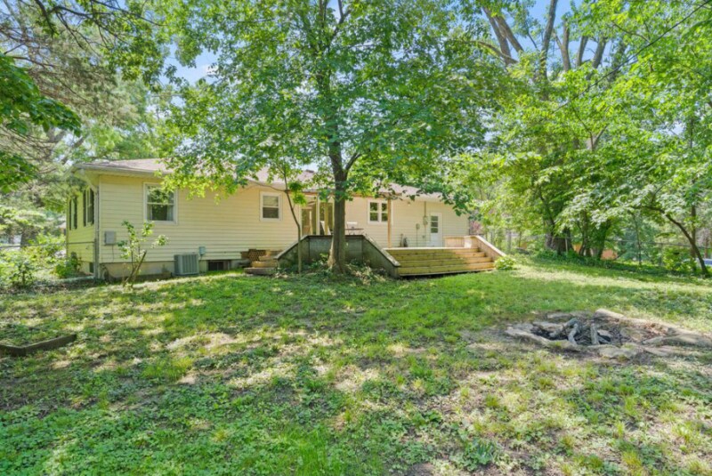 Building Photo - 3709 Evergreen Ln