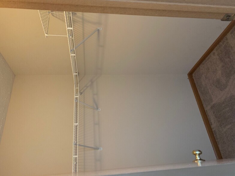 Building Photo - 3216 Hunter Rd