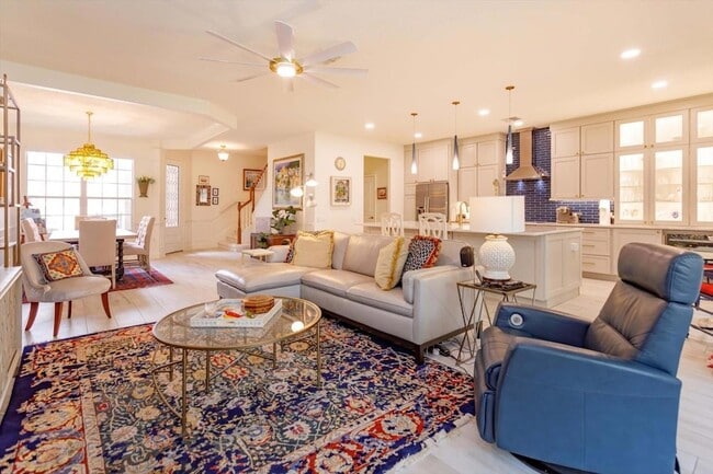 Building Photo - 8556 Vía Bella Notte