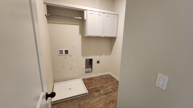 Building Photo - 4561 Mark Avizo