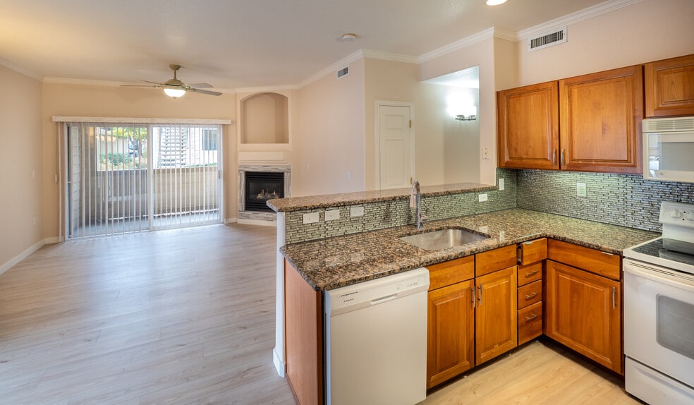 Kitchen - 4875 S Balsam Way