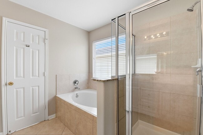 Building Photo - 14022 Crestbourne Ct