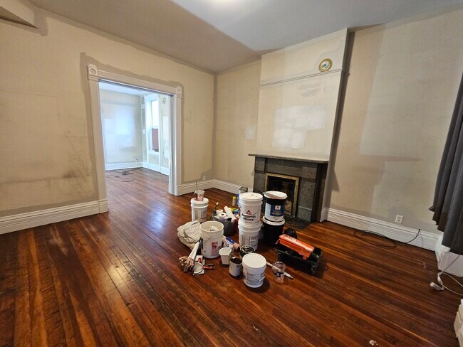 Building Photo - 2000 S Ashland Ave