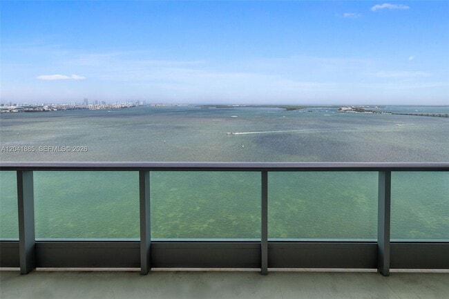 Building Photo - 1331 Brickell Bay Dr