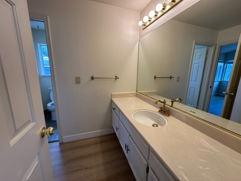 Building Photo - 2426 Carpinteria Dr