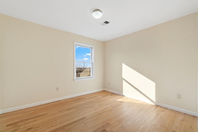 Building Photo - 3303 Liberty Ave