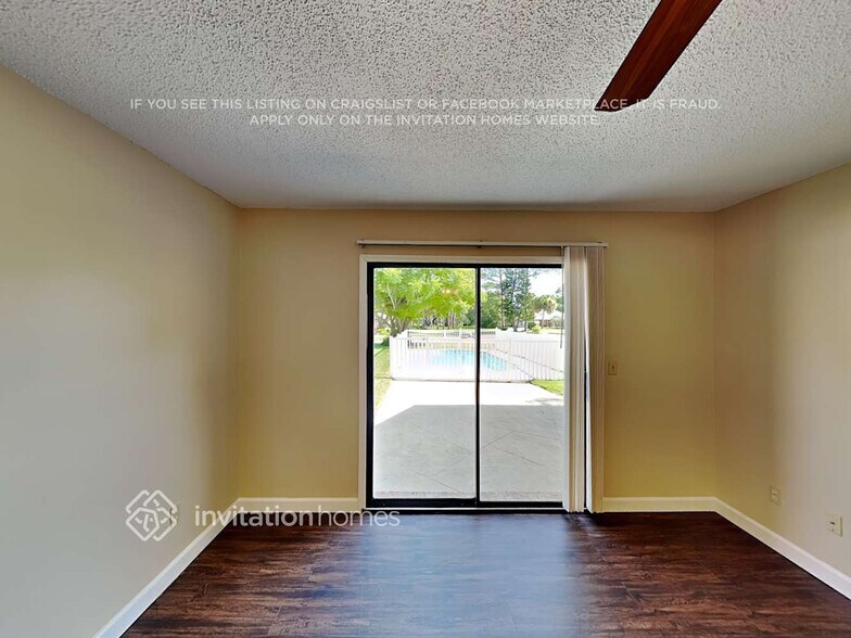 Building Photo - 901 Silver Leaf Pl