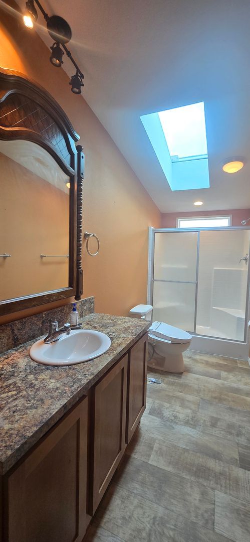 Building Photo - 200 Cypress Cir
