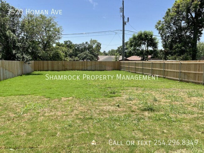 Building Photo - New Central Waco Home