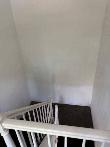 Building Photo - 1610 Line Cir