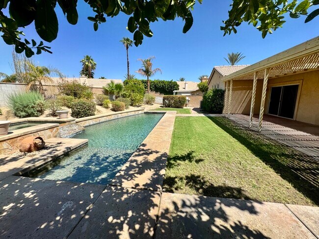 Building Photo - 79130 Ocotillo Dr